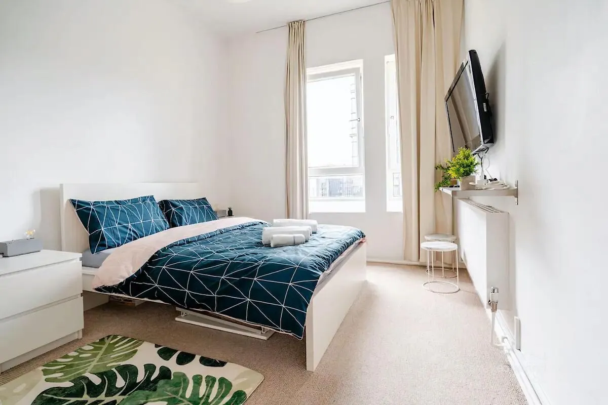 Rooftop Apartment By Keyhol Holidays London United Kingdom