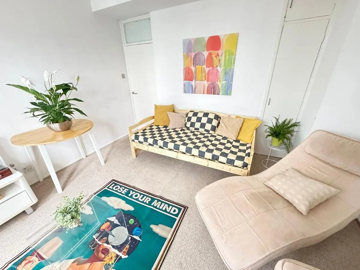 Rooftop Apartment By Keyhol Holidays London United Kingdom