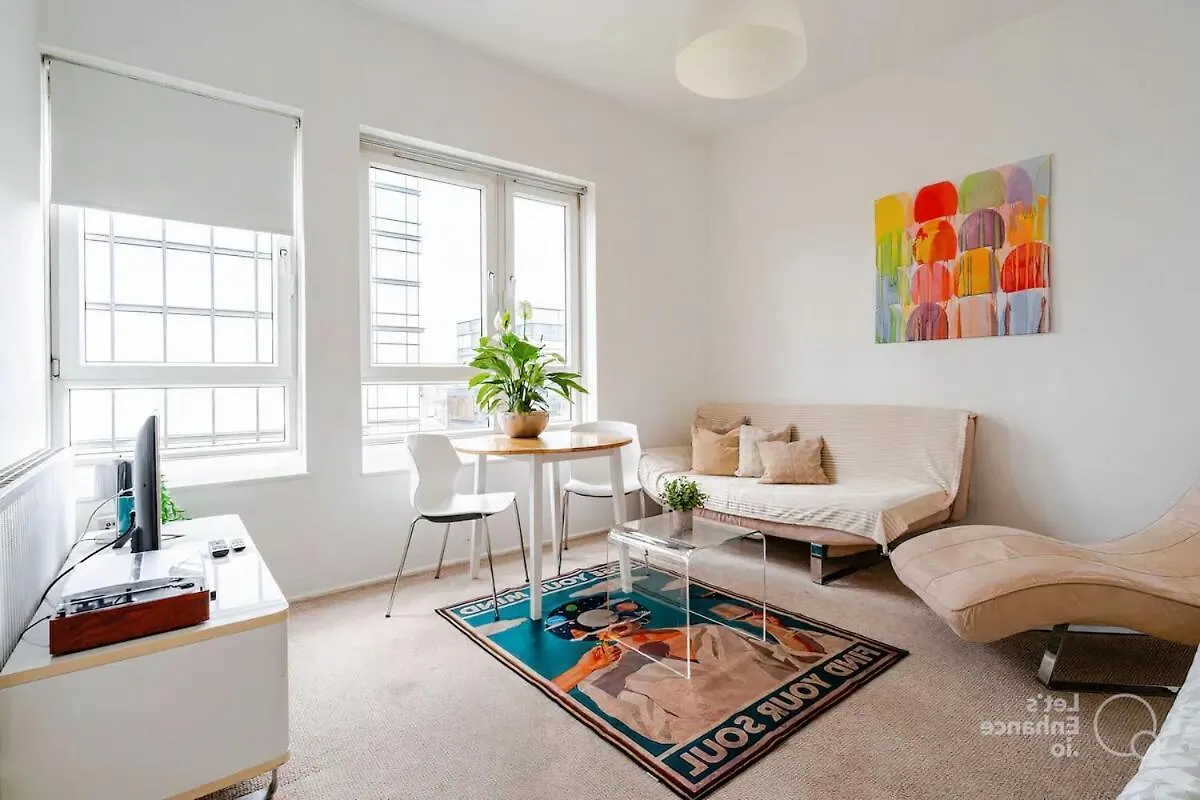 Rooftop Apartment By Keyhol Holidays London
